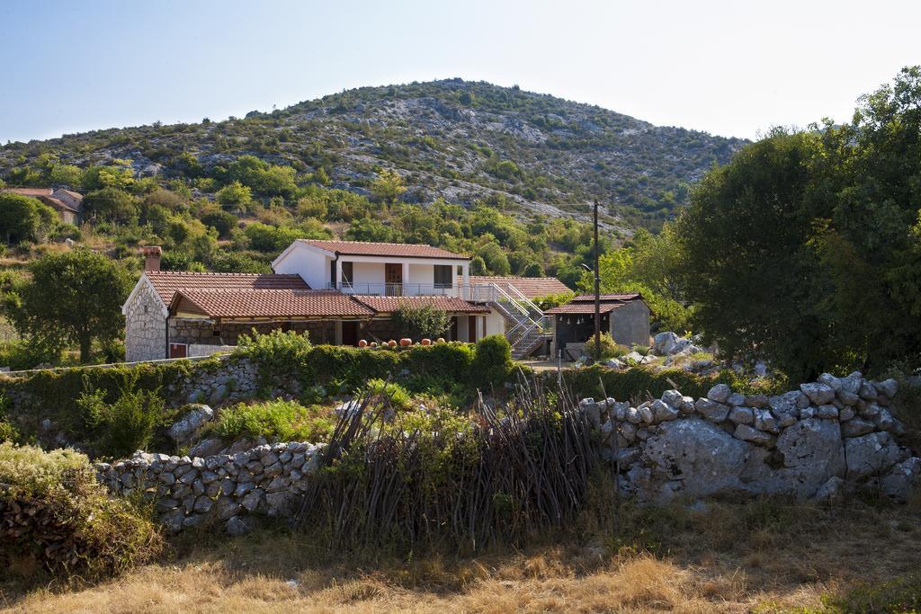 Agrotourism Matusko Casa de hóspedes Neum Exterior foto